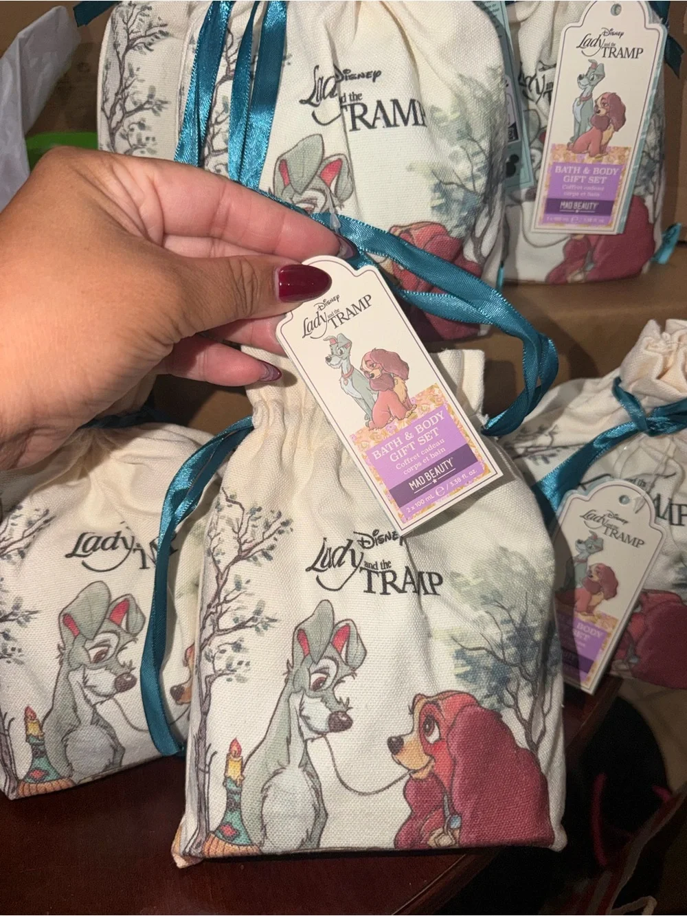 Disney Lady and the Tramp  Set - bath and body gift set Cream/Teal - MAD BEAUTY